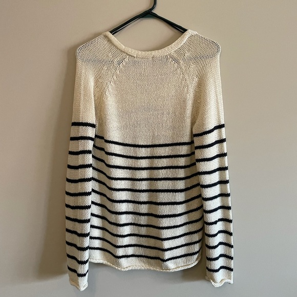 Striped cream and navy knit v-neck sweater, size S. - Picture 3 of 3